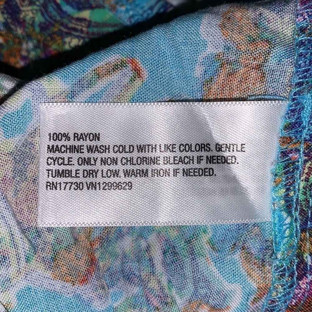 Wilde Fable Halter Crop Top Blue Paisley Womens Size Small Whimsical Boho Pretty - Picture 7 of 7